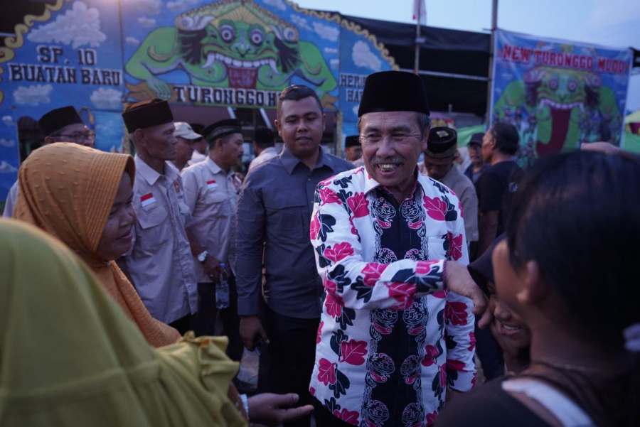 Gubernur Syamsuar Disambut Antusias Ikatan Keluarga Jawa Tengah di Siak