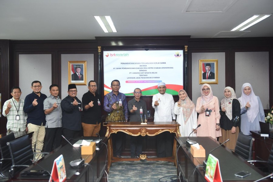 BRK Syariah-PT. Cahaya Hati Wisata Religi Jalin Kerjasama Perkuat Layanan Keuangan Perjalanan Ibadah Umroh dan Haji Khusus
