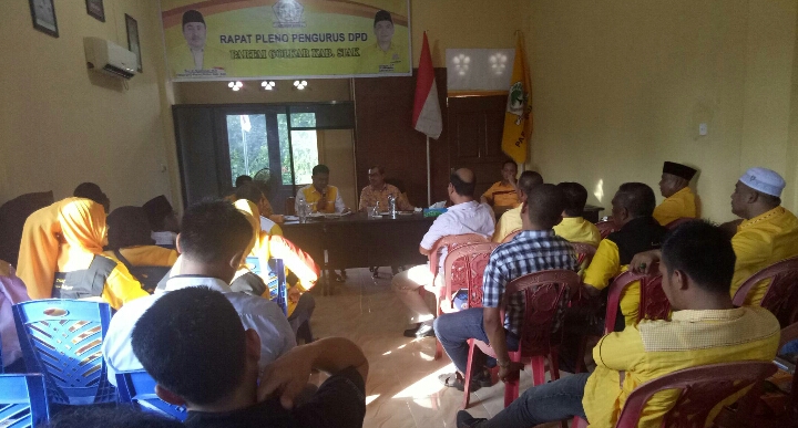 Syamsuar Minta Anggota DPRD Partai Golkar Sering Turun ke Lapangan