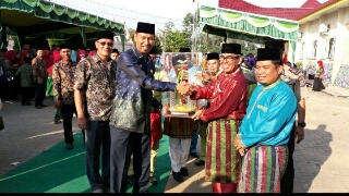 Bupati H.Mursini Menutup Secara Resmi Pelaksanaan MTQ Ke-XVI