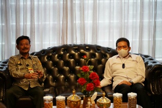 Jaksa Agung Terima Kunjungan Menteri Pertanian