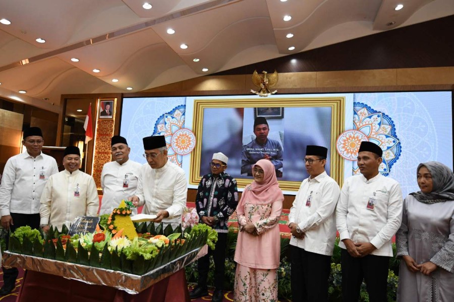 HUT ke-59 BRK Syariah, Ustad Ucay Batubara Ingatkan Pegawai Terus Kembangkan Teknologi dan Seni dalam Promosi Bank