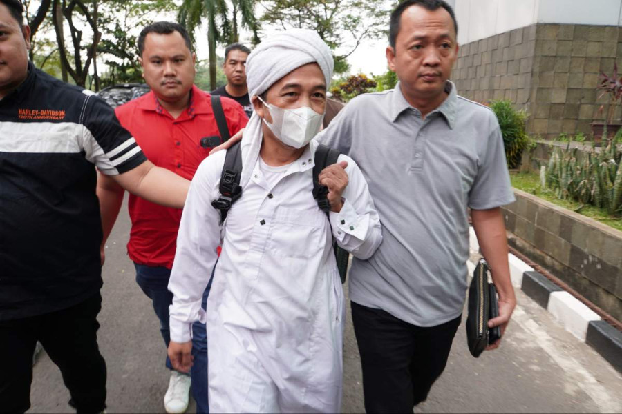 Selalu Berpindah-pindah, Tim Kejaksaan Berhasil Menangkap Buronan Kasus Internet Desa