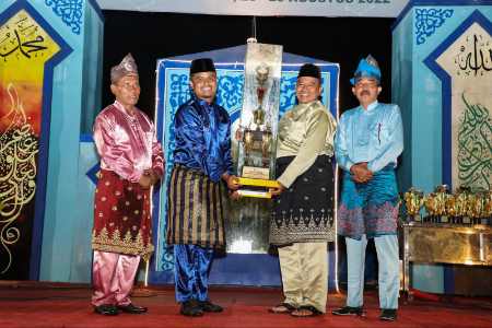 Tutup MTQ Tingkat Kecamatan Kandis, Bupati Alfedri berharap Al-Qur'an Membumi di Siak