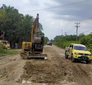 Pemerintah Pusat Siapkan Anggaran Puluhan Triliun Bantu Perbaikan Jalan di Daerah, Termasuk di Riau