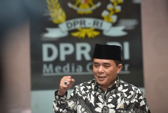 Ini Alasan Mantan Ketua DPR Akom Ingin 'Melawan' Putusan MKD