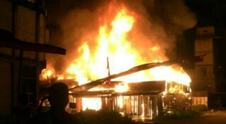 Empat Unit Kios di Inhil Hangus Dilalap Api