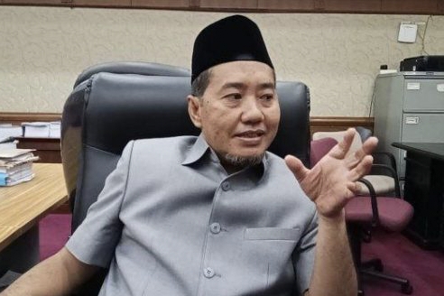 Ketua Komisi II DPRD Riau Minta Pemerintah Kontrol Harga Sembako dan Cairkan BLT Desa
