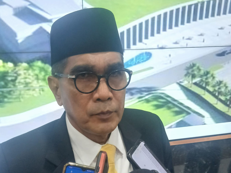 Dilantik sebagai Wakil Ketua DPRD Riau, Parisman Segera Kebut Pembentukan AKD dan Pembahasan APBD 2025