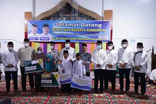 Safari Ramadan di Koto Gasip, Bupati Alfedri Ingatkan Jama'ah Pentingnya Pendidikan Agama