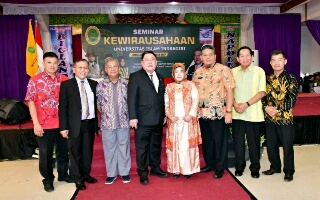 Ratusan Peserta Ikuti Seminar Kewirausahaan Enterpreneur Inspirasional