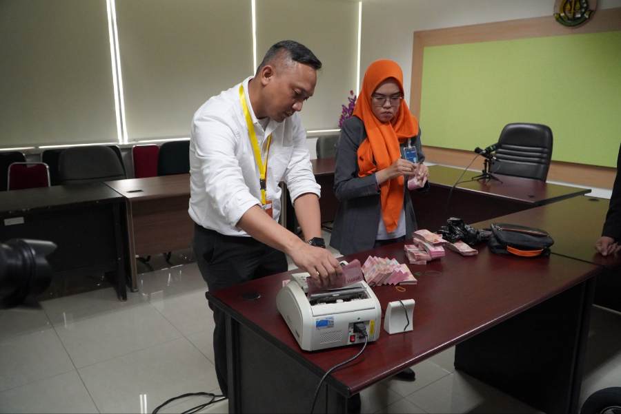 Tersangka Kasus Asrama Jogja Kembali Uang Kerugian Negara