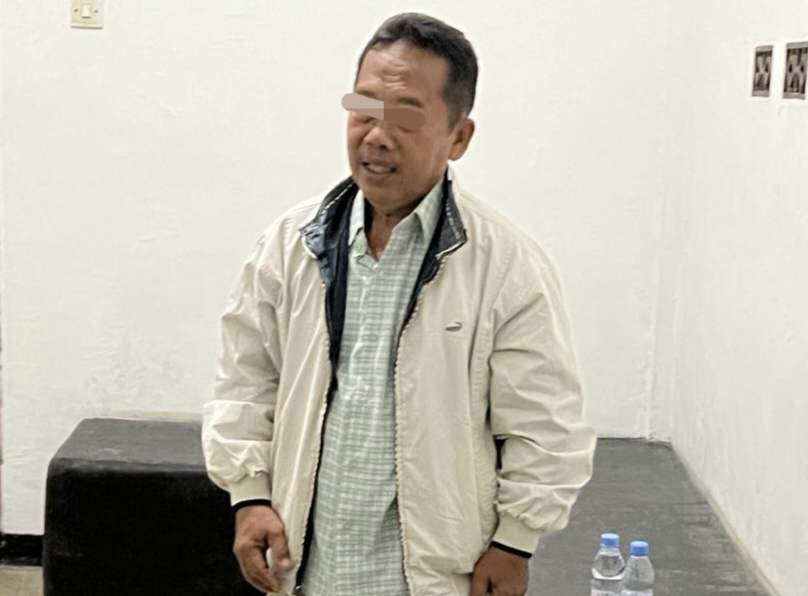 Tim Kejaksaan Amankan Buronan Kejari Pekanbaru di Jatim