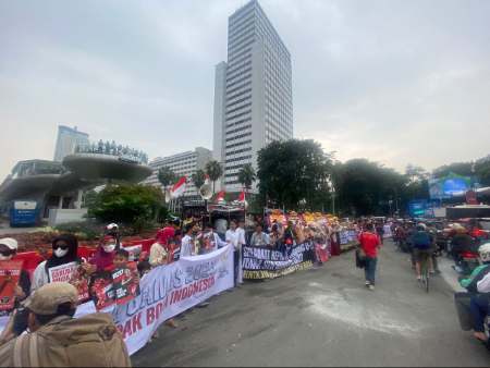 Animo tak Terbendung! Bus Arak-arakan Timnas U-22 Tersendat di Senayan, Bundaran HI Dibanjiri Suporter