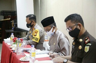 Gugus Tugas Kabupaten Siak Adakan Pertemuan dengan Management PT Indah Kiat