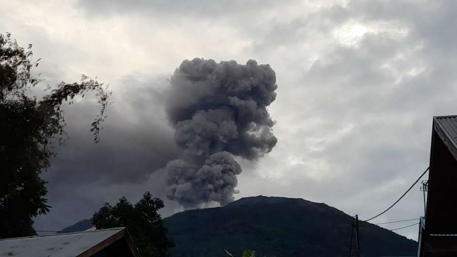 6 Pendaki Gunung Marapi Asal Riau Belum Ditemukan