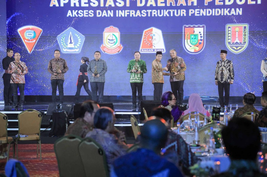 Pemko Pekanbaru Raih Penghargaan KompasTV 2026 Kategori Peduli Akses dan Infrastruktur Pendidikan