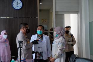 Kapolda Riau Turun Tangan Periksa Penanganan Pasien Covid-19