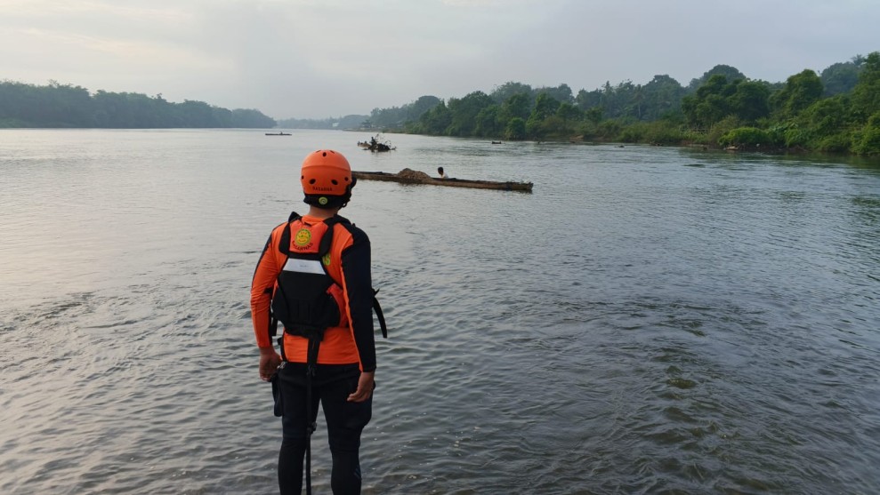 Pencarian Korban Tenggelam di Sungai Kampar Masuki Hari Kedua, Tim SAR Sisir Hingga 3 Kilometer