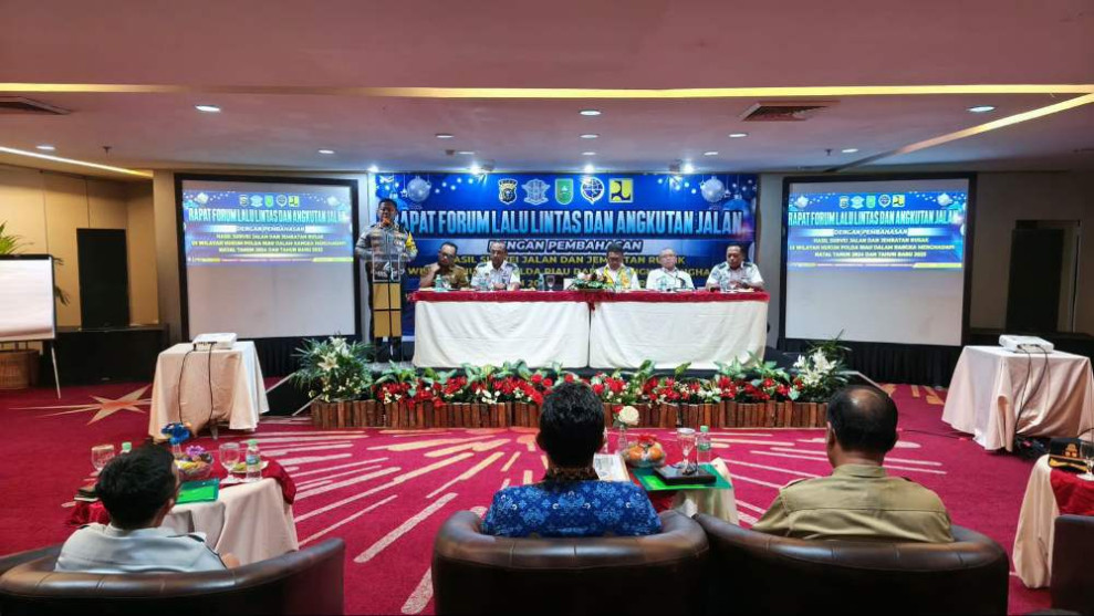 Sukseskan Nataru 2024-2025, Ditlantas Polda Riau Gelar Rapat Forum LLAJ