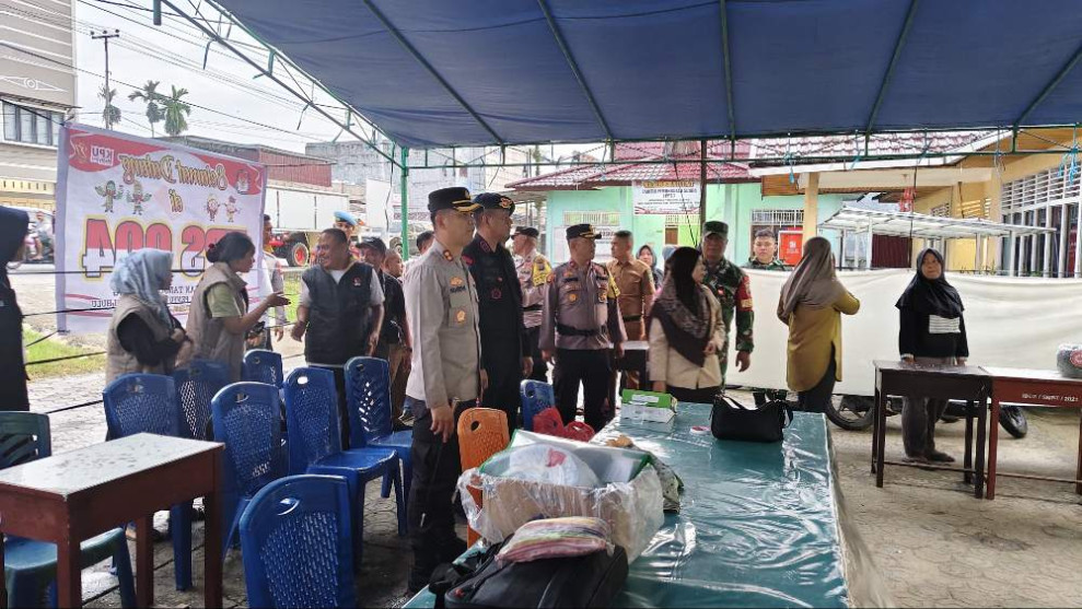 Cek Kesiapan Pilkada, Kapolres Inhu dan Rombongan Tinjau TPS di Lima Kecamatan