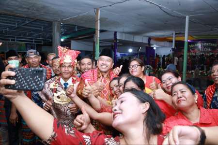 Masyarakat Karo Minas Barat Apresiasi Program Bujang Kampung Bupati Siak