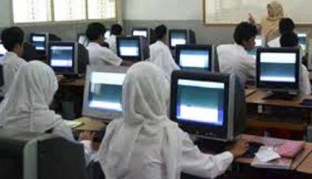 Krisis Listrik, Sekolah di Bengkalis Gunakan Genset Selama UNBK