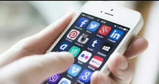 Ini Selera Ponsel Kaum Hawa yang Punya Anak-anak