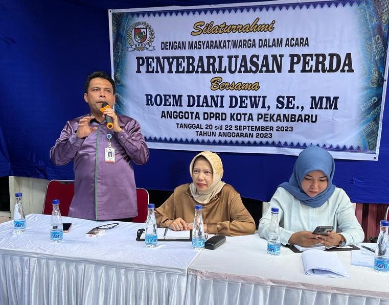 Sosialisasi Perda No 14 tahun 2018, Anggota DPRD Roem Diani Dewi Temui Warga Kampung Tengah Sukajadi