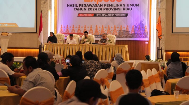 Gelar Expose Hasil Pengawasan Pemilu 2024 Riau, Bawaslu Riau Harapkan Sinergi dengan Media Berlanjut Hingga Pemilukada