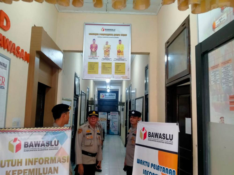Polres Kuansing Intensifkan  Pengamanan Kantor Bawaslu Kuansing