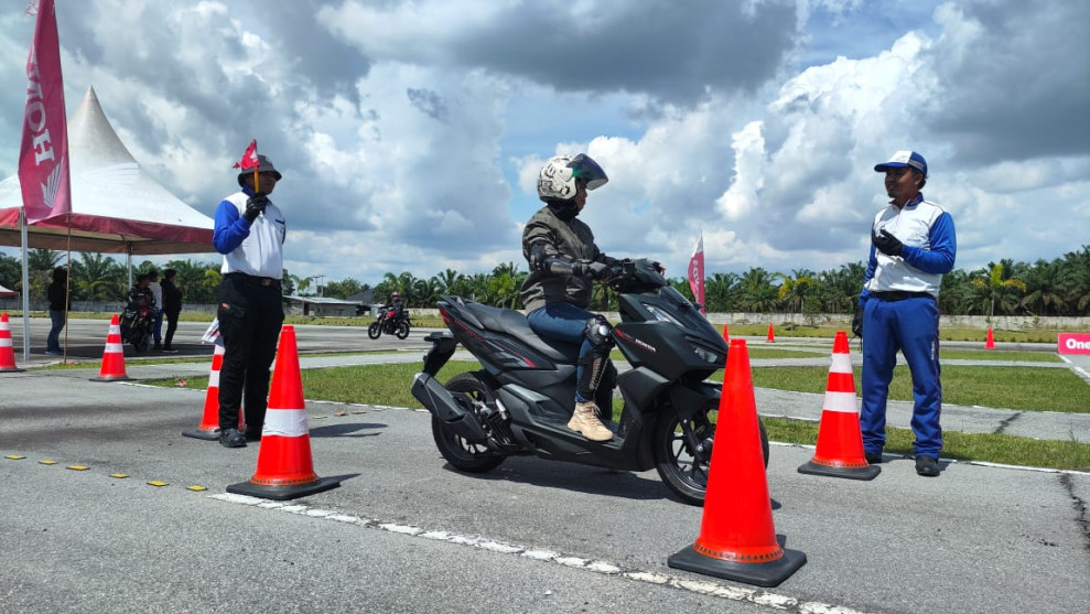 Capella Honda Gelar Honda Community Safety Riding Competition 2024