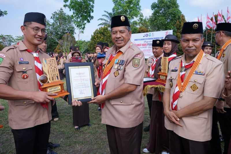 Peringati HUT Gerakan Pramuka Ke 61 Kwarcab Pramuka Siak Gelar Apel