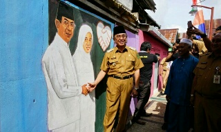 Pasca Kunjungan Ke 'Kampoeng Selfie', Bupati Inhil Ingin Ciptakan Destinasi Wisata Khas Daerah