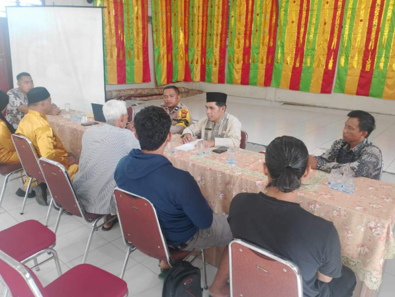 Sambangi Masyarakat, Personil Polsek Bungaraya Ajak Jaga Kerukunan Jelang Pilkada