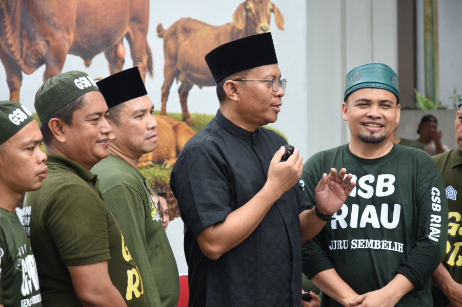 BRK Syariah Gelar Pemotongan 19 Hewan Kurban, Tebar Kepedulian dan Kebersamaan