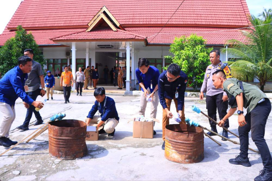 Kapolres Rohil Hadiri Pemusnahan Kelebihan dan Kerusakan Surat Suara Pilkada 2024