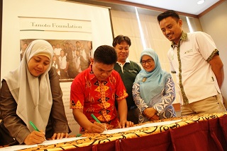 Belasan Guru Riau Lulus Beasiswa Guru Tanoto Foundation