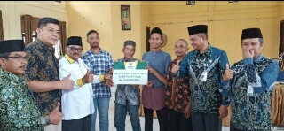 Baznas Provinsi Riau Salurkan Bantuan Jutaan Rupiah