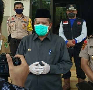 Baznas Kabupaten Siak Serahkan Bantuan APD Untuk Tenaga Medis