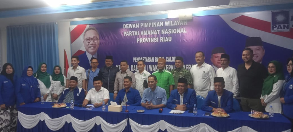 Kembalikan Formulir Calon Gubernur Riau ke DPW PAN, Makmur Sebut Abdul Wahid Sosok Anak Muda Energik