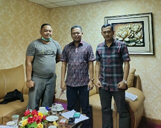 Dua Kades Bengkalis Temui Anggota DPRD Riau, Adukan Persoalan Pertanian & Infrastruktur Jalan