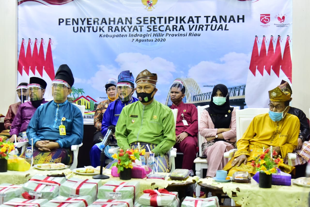 Wabup Inhil Ikuti Penyerahan Sertifikat Tanah secara Virtual oleh Menteri ATR BPN