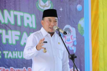 Wabup Husni Apresiasi Festival Santri Raudhatul Athfal