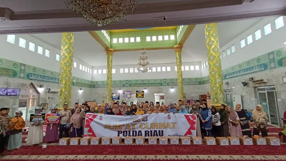 Jumat Curhat, Ditlantas Polda Riau Sosialisasi Tertib Berlalu Lintas dan Pilkada Damai 2024