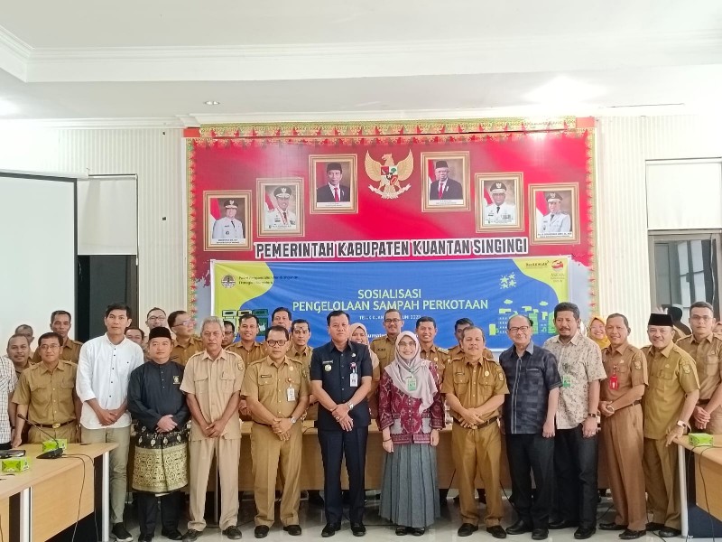 Buka Sosialisasi Pengelolaan Sampah Perkotaan, Suhardiman: Saatnya Sampah Memberi Manfaat