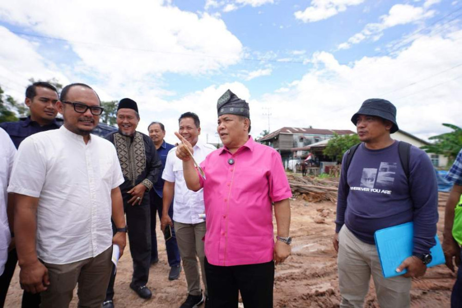 Ditinjau Sekdaprov Riau, PUPR Targetkan Proyek Jembatan Sungai Masjid Tuntas Akhir Tahun