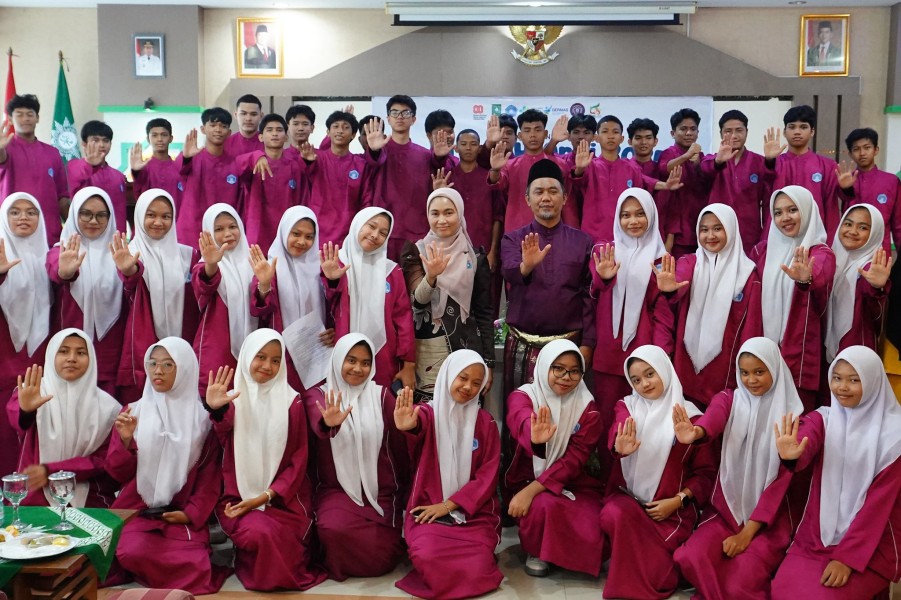 Pentingnya Kesehatan Mental Bagi Remaja dan Anak-anak, Henny Wahid: Stop Bullying!