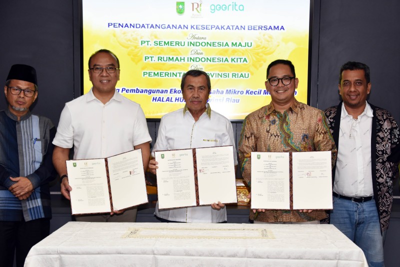 Gubernur Riau Syamsuar Teken MoU Pembangunan Ekosistem UMKM Halal Riau