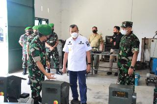 Gubri Bersama Danrem 031 WB Tinjau dan Uji Coba Mesin Serut Lidi UMKM 